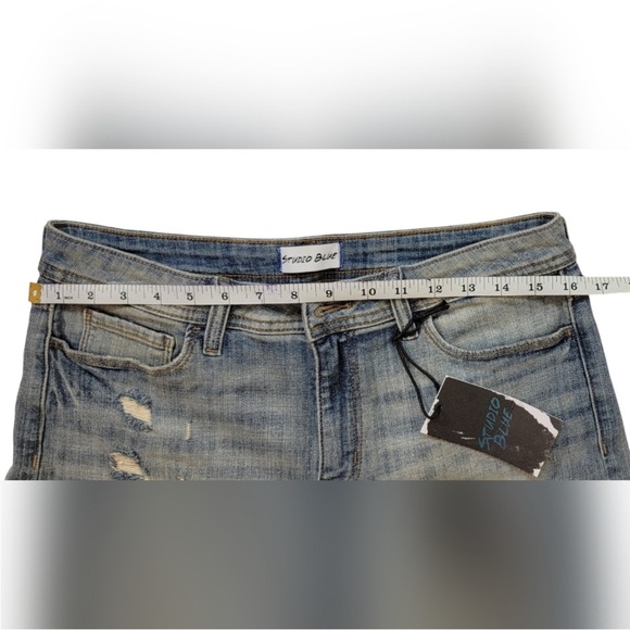 Studio Blue Distressed Faded Denim Shorts Size 29 Raw Hem - Picture 3 of 13